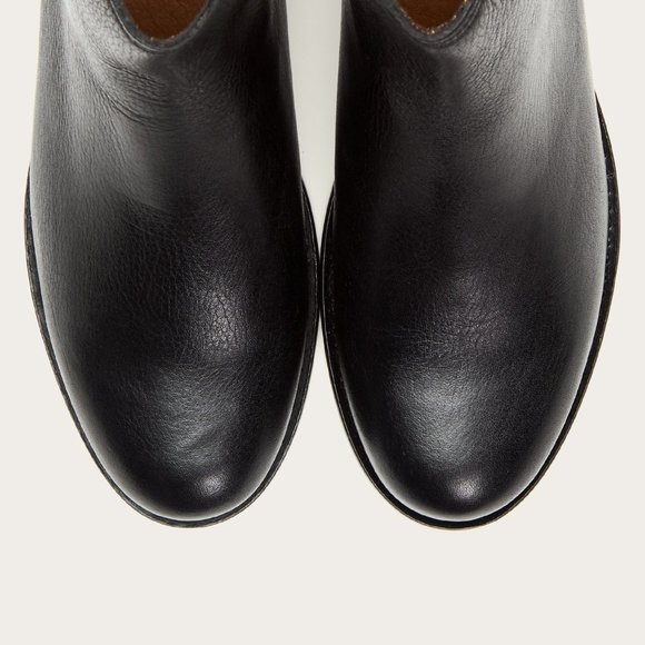 Frye Carly Zip Black Leather Chelsea Ankle Booties - Picture 3 of 16